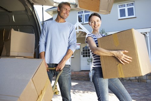 Preparation checklist for a Colliers Wood man with a van service