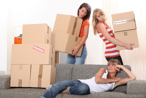 Choosing the right removal truck size for a move in Colliers Wood